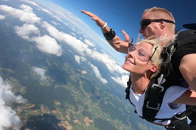 Skydive Croatia - Na kojoj se visini otvara padobran?
